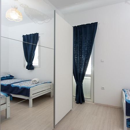 Lux Apartman S Pogledom Na More تروغير المظهر الخارجي الصورة